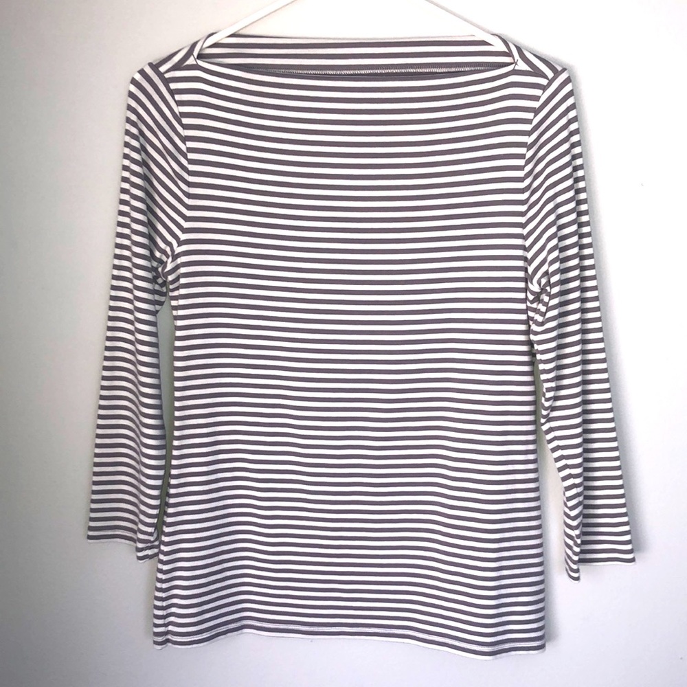 ECU Old Navy three-quarter sleeve shirt size M
